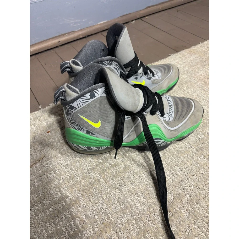 Nike Little Posite Pro Kids Basketball Shoes Green Grey Yellow Size 6.5Y